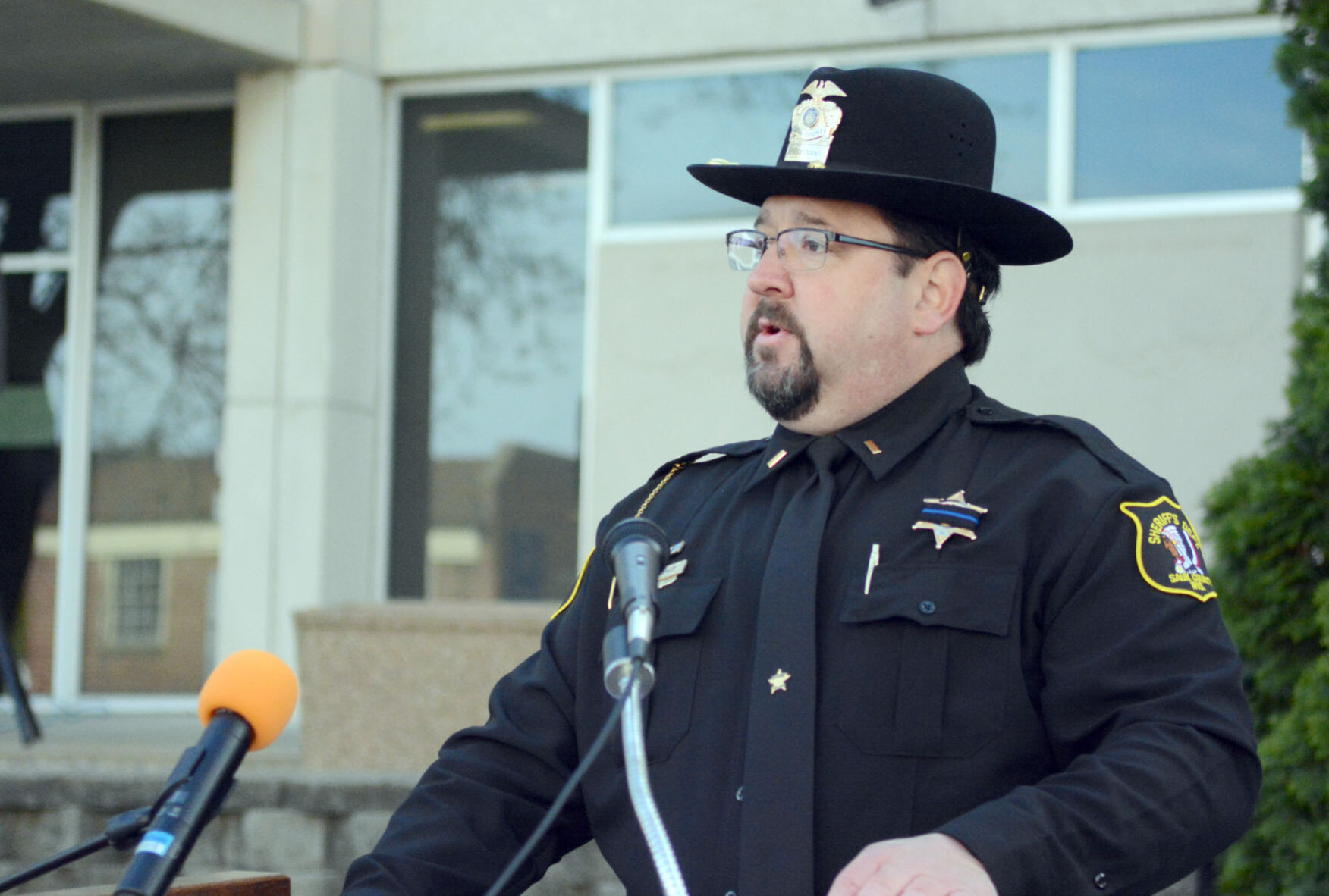 051121-bara-news-law-zunker